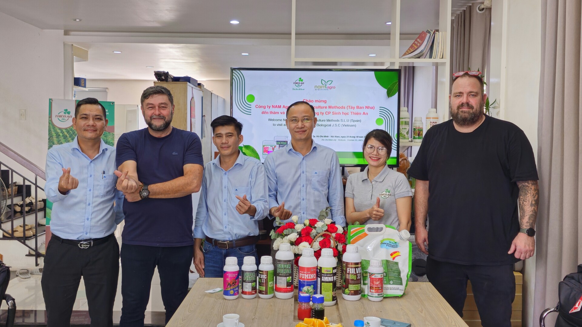 Công ty NAM Agro – Tập đoàn Fitovan (Tây Ban Nha) đến thăm và làm việc tại Công ty Sinh học Thiên An